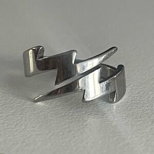 Silver lightning bolt ring